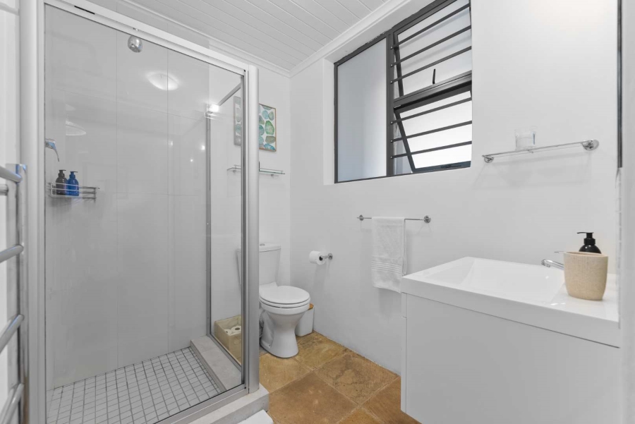 8 Bedroom Property for Sale in Camps Bay Western Cape